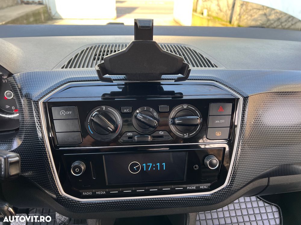 Volkswagen up! 1.0 MPI Move - 24