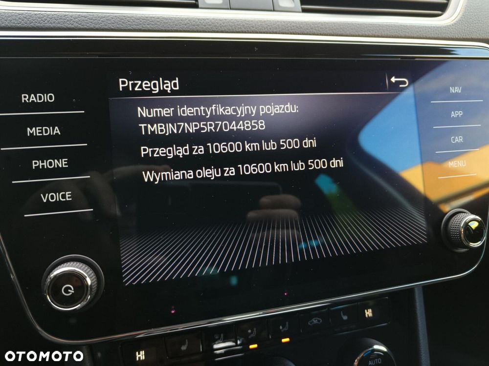 Skoda Superb 1.5 TSI Ambition DSG - 25