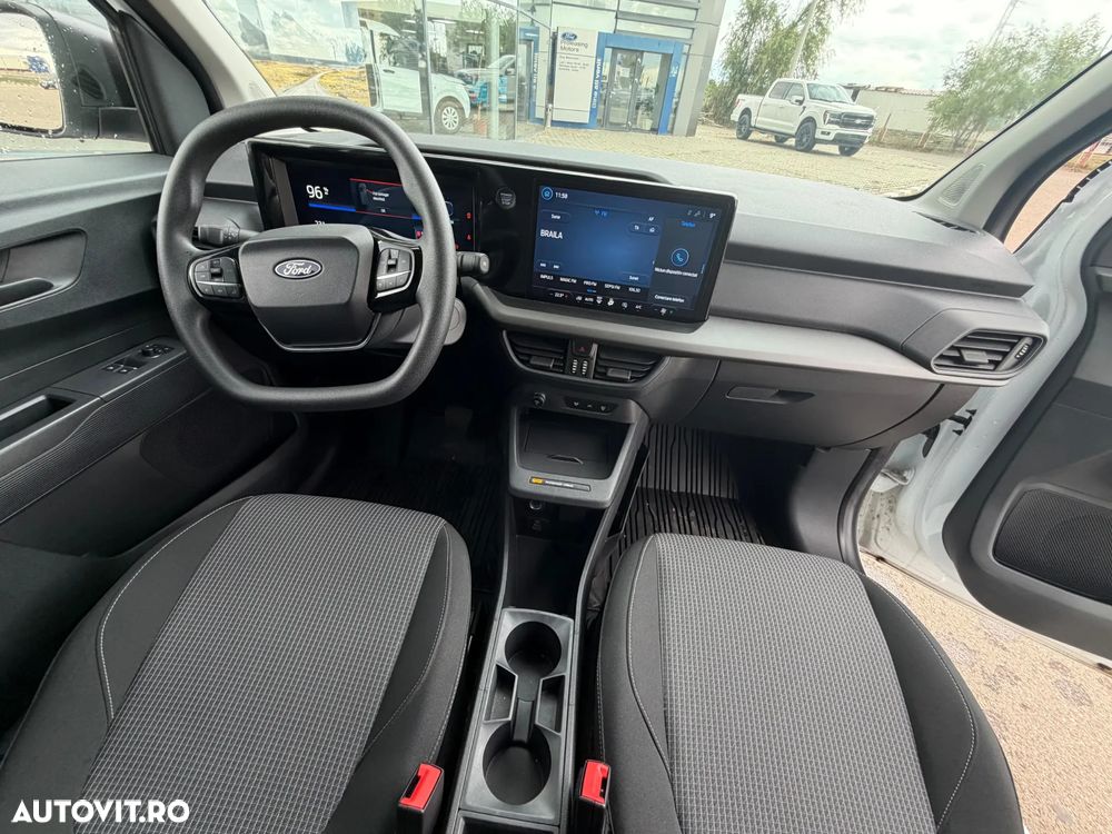 Ford Transit Courier - 7
