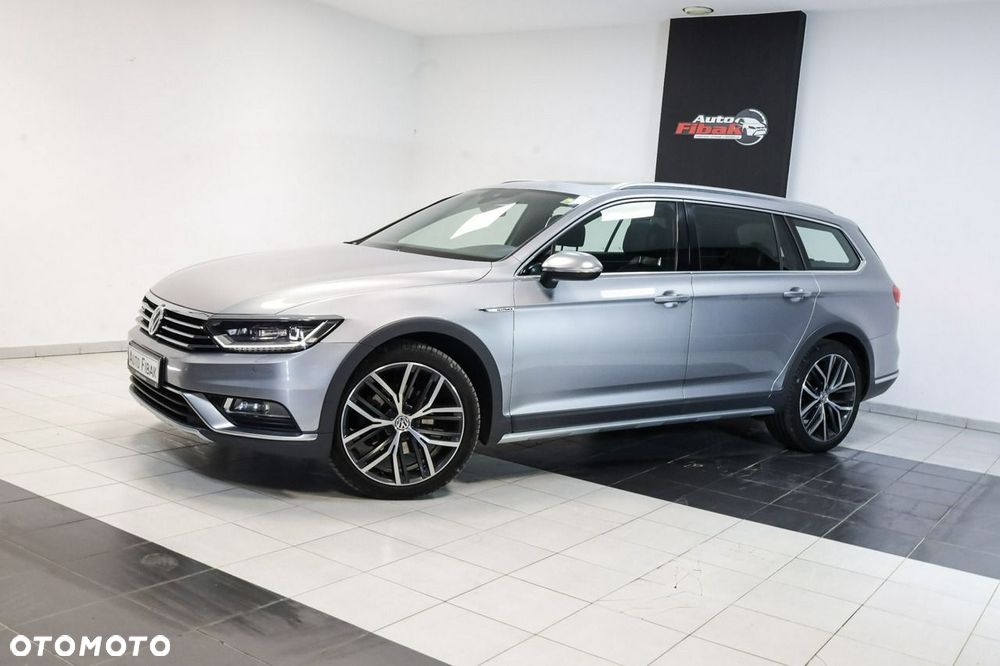 Volkswagen Passat - 2