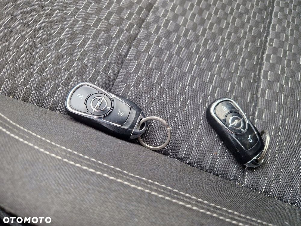 OPEL ASTRA K 5 KLUCZYK KEYLEES PILOT - 1