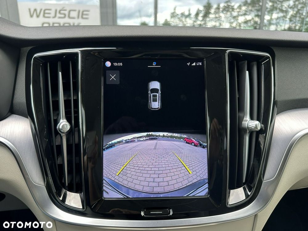 Volvo V60 B3 B DKG Essential - 23