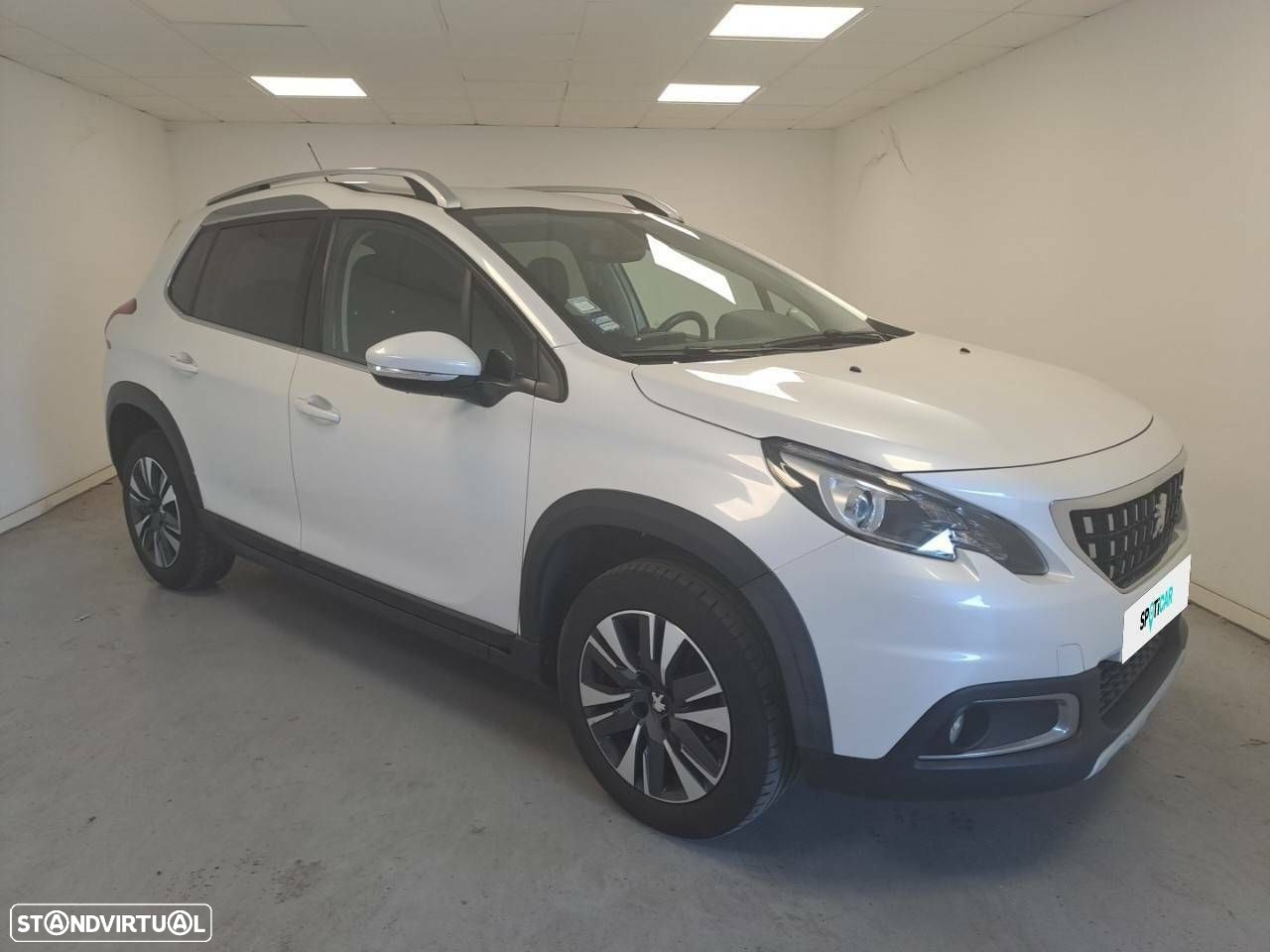 Peugeot 2008 1.2 PureTech Allure - 3