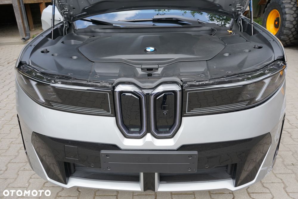 BMW iX3 - 21