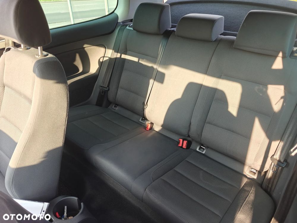 Volkswagen Golf 1.6 Comfortline - 10