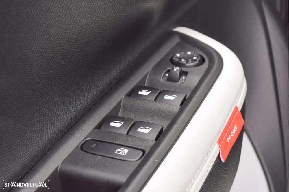 Citroën e-C3 44 kWh Autonomia Conforto Max - 25