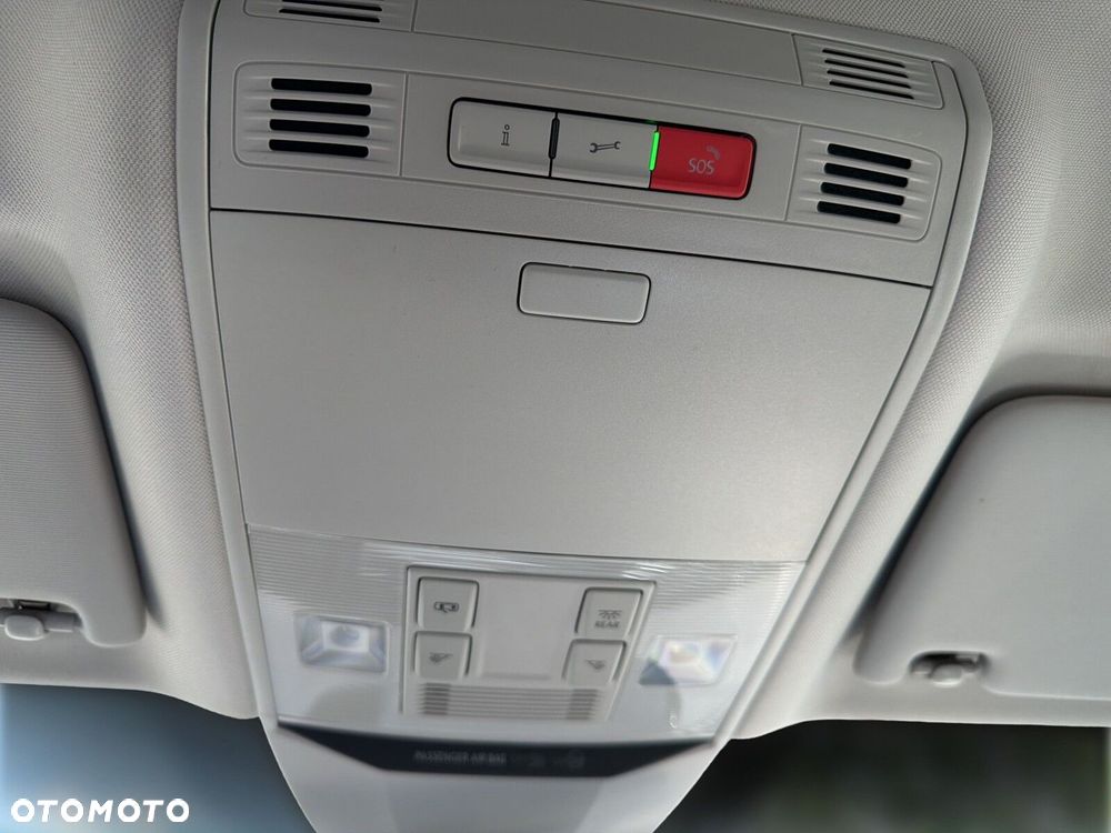 Volkswagen Passat 1.5 TSI EVO Elegance DSG - 30