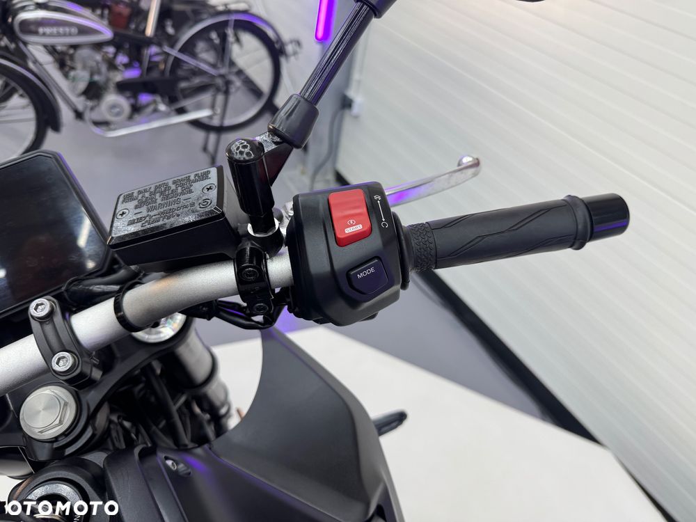 Yamaha MT - 34