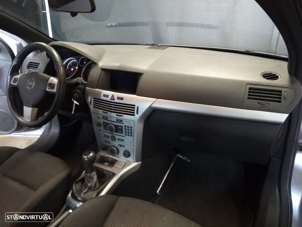 Para Peças Opel Astra H Gtc (A04) - 10