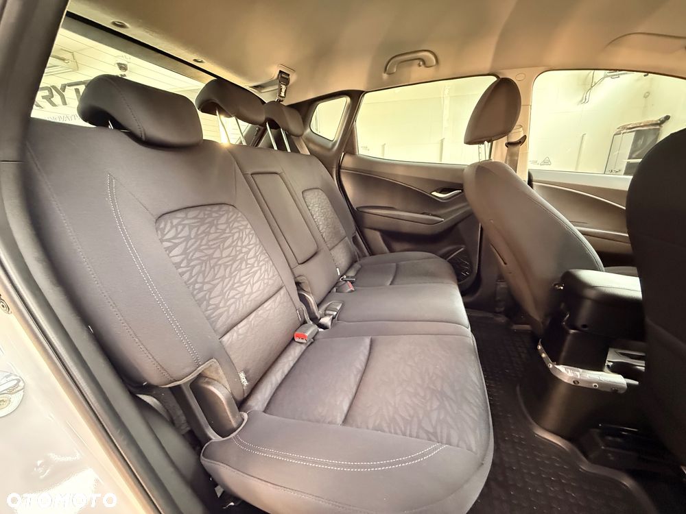 Hyundai ix20 1.6 BlueDrive Classic + - 18