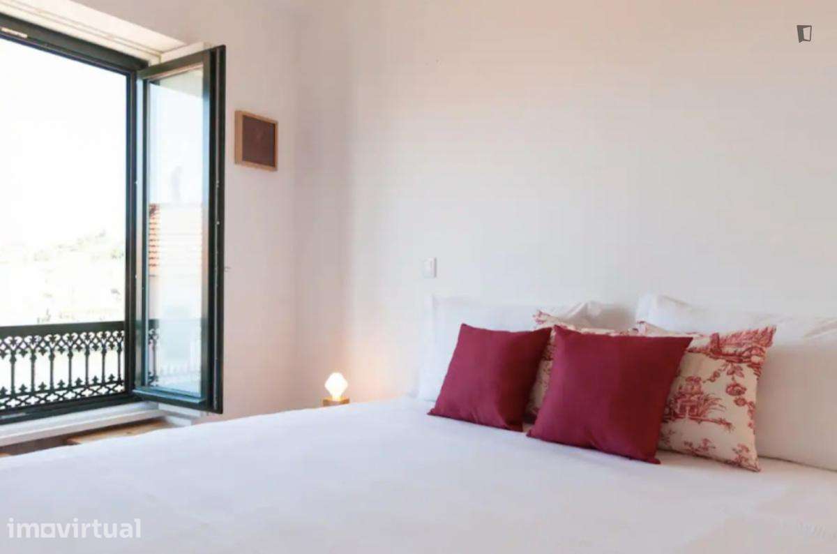 Apartamento com 1 quartos - localizado em São Nicolau Porto - Grande imagem: 2/19