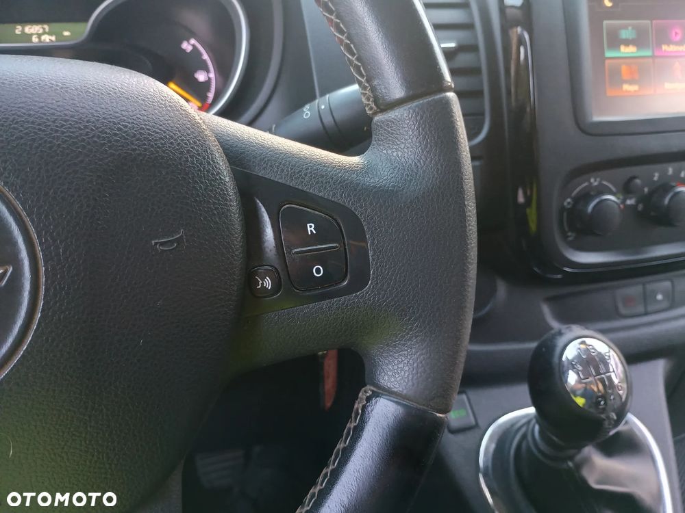 Opel Vivaro - 24