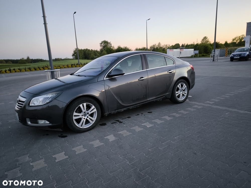 Opel Insignia - 1