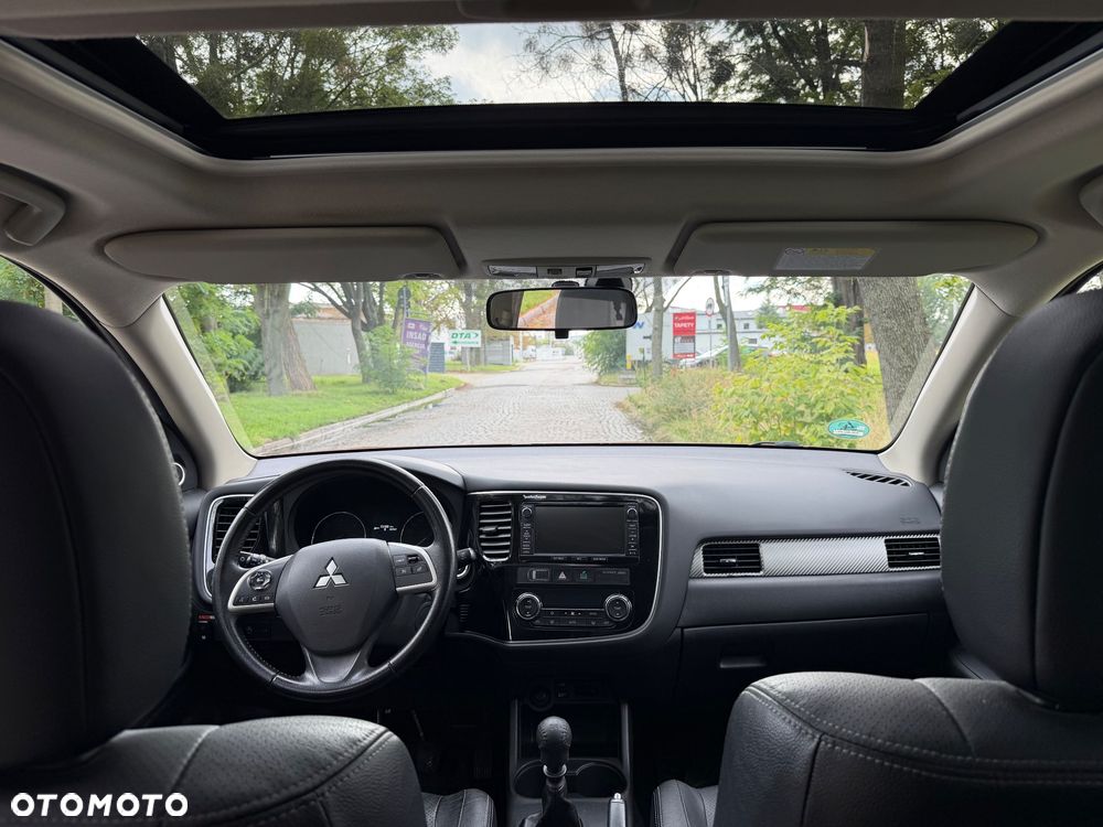 Mitsubishi Outlander - 13