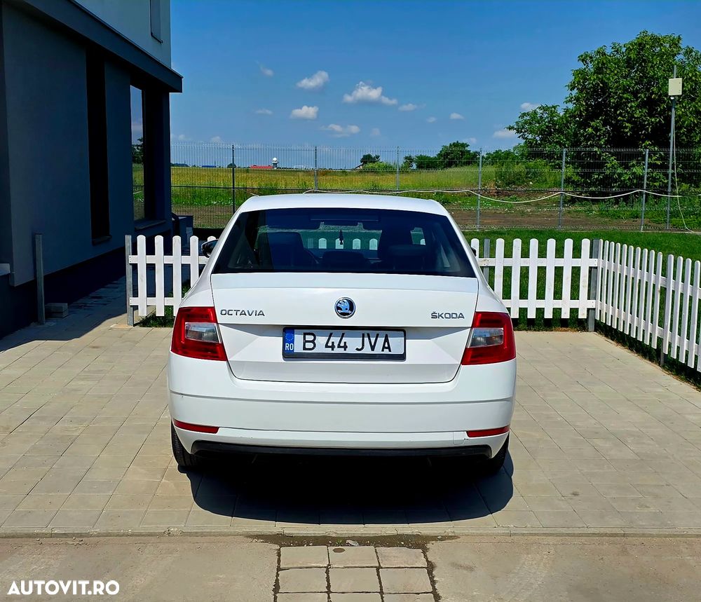 Skoda Octavia - 2