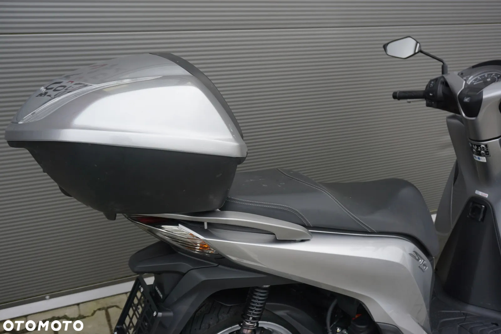 Honda SH - 21