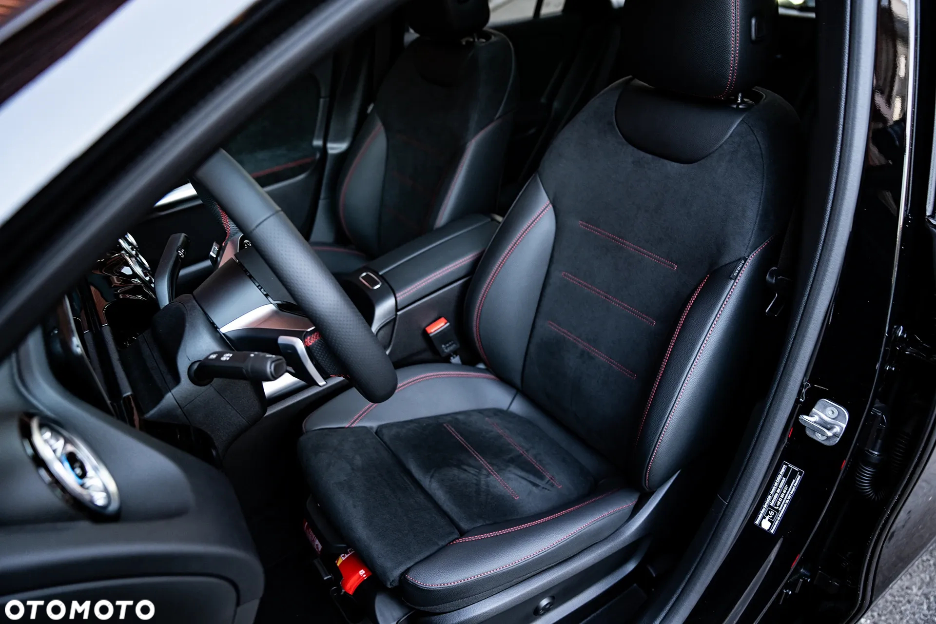 Mercedes-Benz GLA 220 mHEV 4-Matic AMG Line 8G-DCT - 11