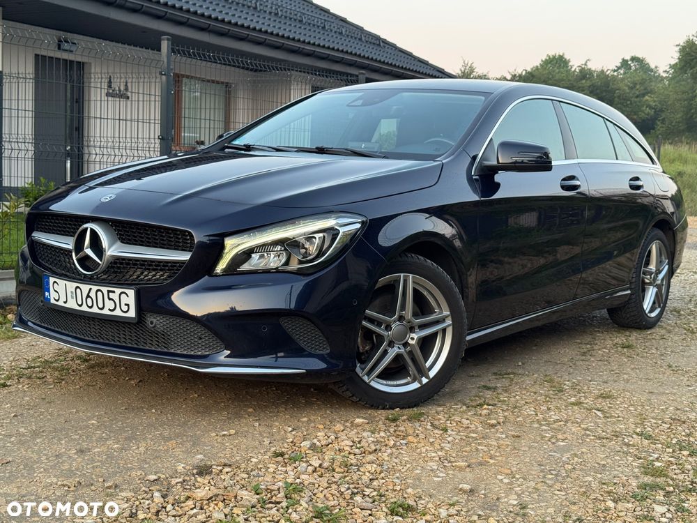 Mercedes-Benz CLA 200 AMG Line - 3