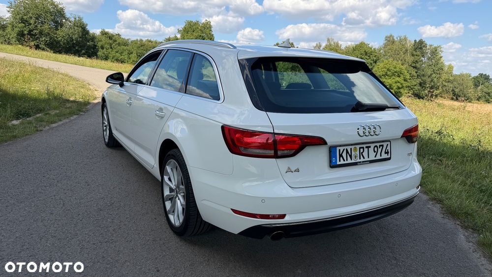 Audi A4 Avant 2.0 TDI S tronic - 12