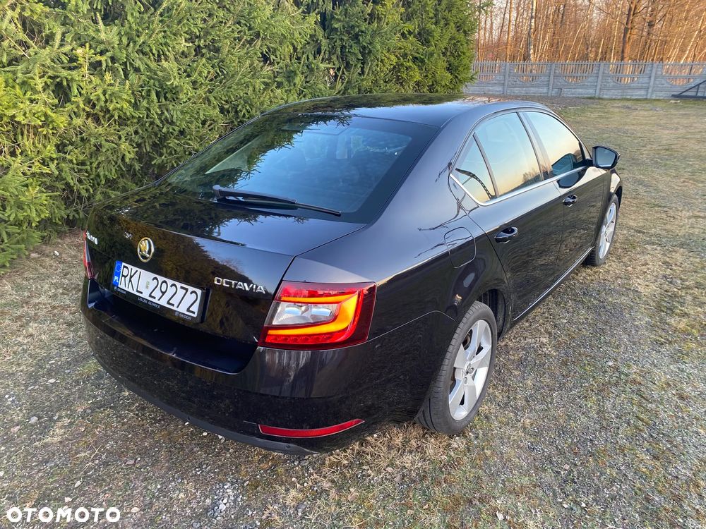 Skoda Octavia 1.4 TSI Style DSG - 4