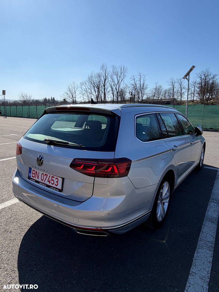 Volkswagen Passat 2.0 TDI SCR DSG Elegance - 7