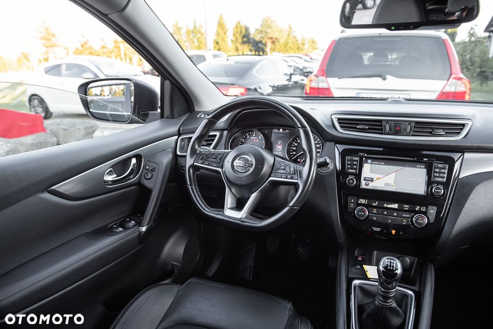Nissan Qashqai 1.3 DIG-T Tekna - 16