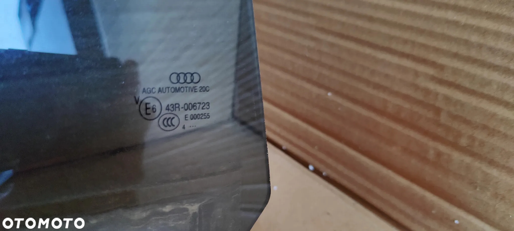SZYBA PRAWY TYŁ AUDI A3 8V - 2