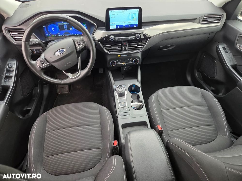 FORD Kuga 2023 — imagine 5