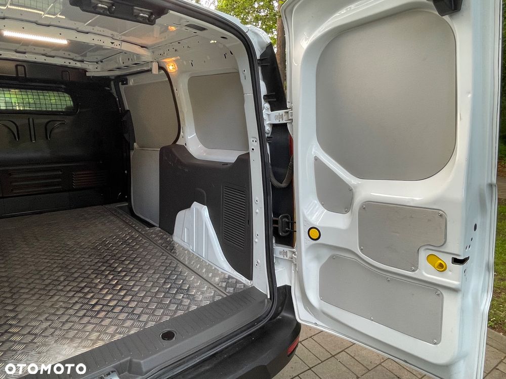 Ford Connect - 17