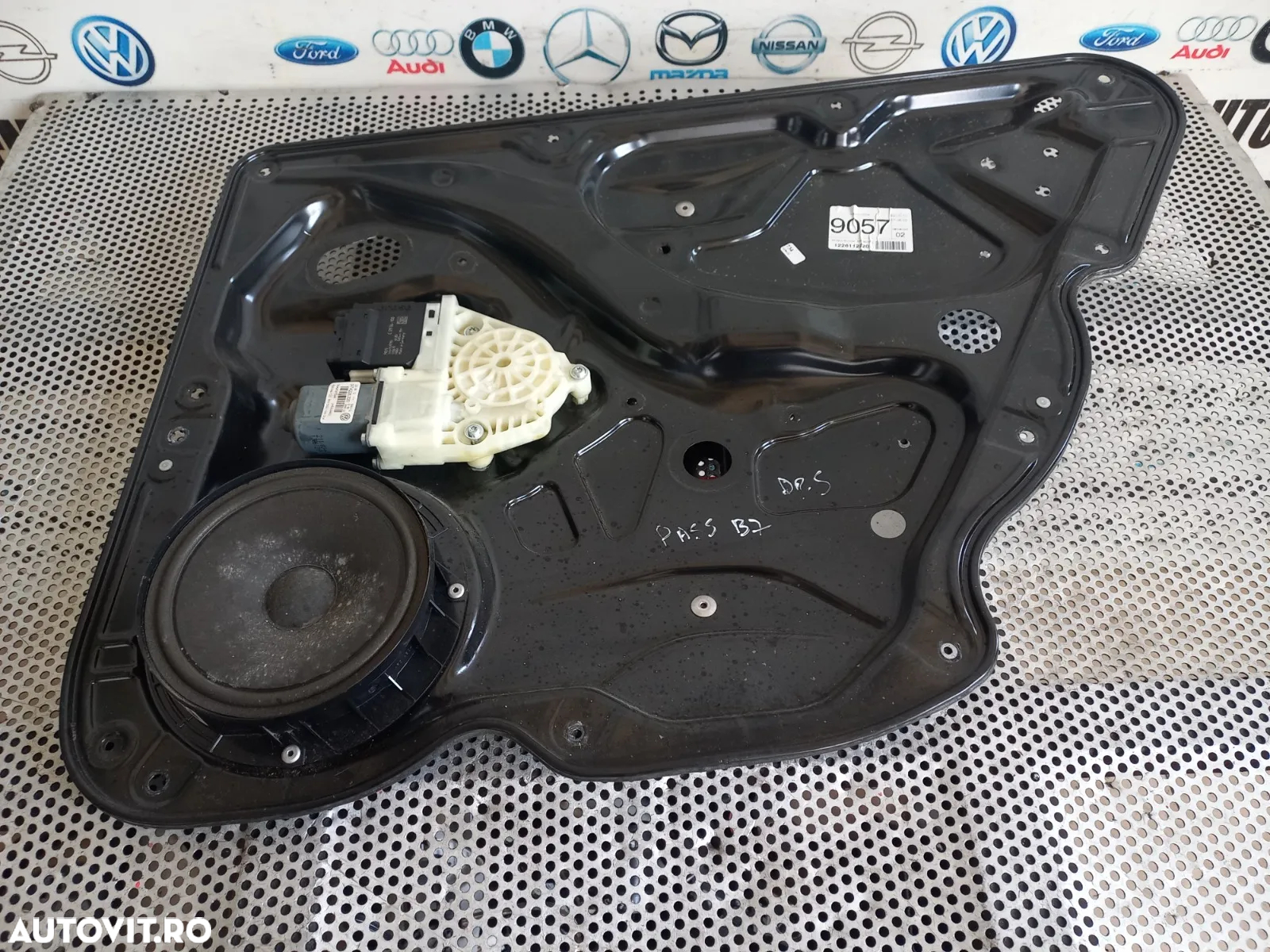 Macara Geam Electrica Vw Passat B7 An 2011-2012-2013-2014-2015 Macara Fata Spate Vw Passat B7 - Dez - 2