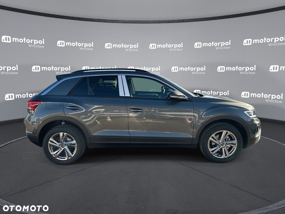 Volkswagen T-Roc - 11
