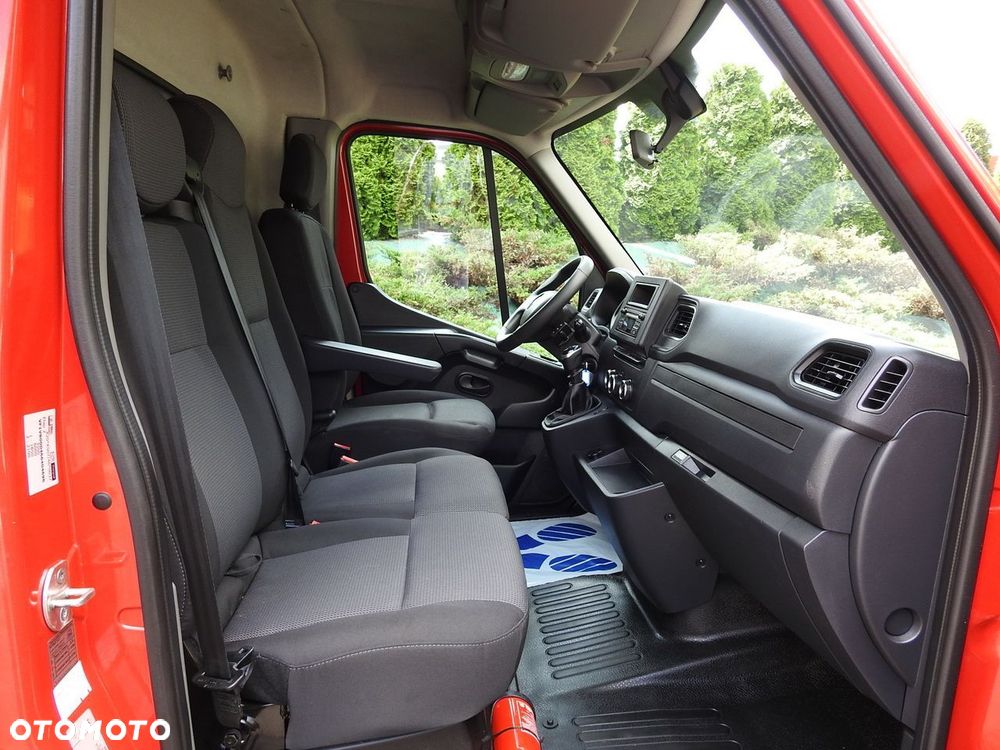 Renault MASTER PLANDEKA 10 PALET WEBASTO KLIMATYZACJA TEMPOMAT LEDY PNEUMATYKA  165KM - 37