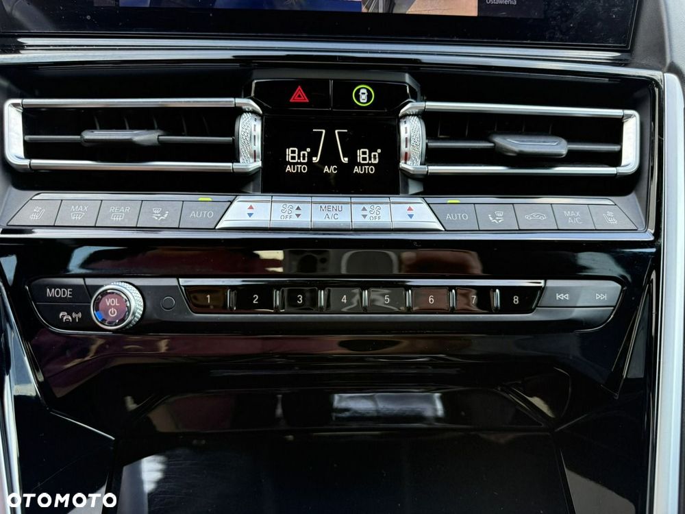 BMW Seria 8 840i xDrive - 36