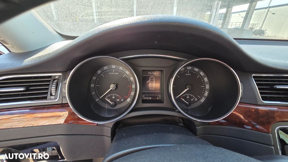Skoda Superb 2.0 TDI Elegance 4x4 - 4