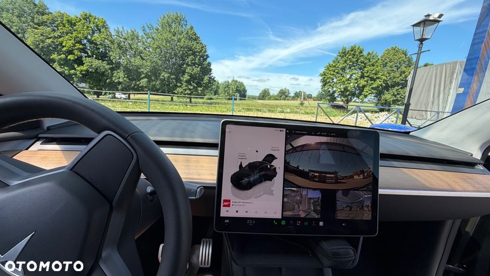 Tesla Model Y Performance AWD - 19