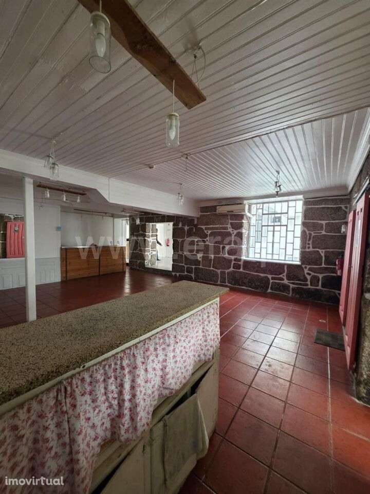 Moradia T2 / Carregal do Sal, Currelos, Papízios e Sobral - Grande imagem: 3/10