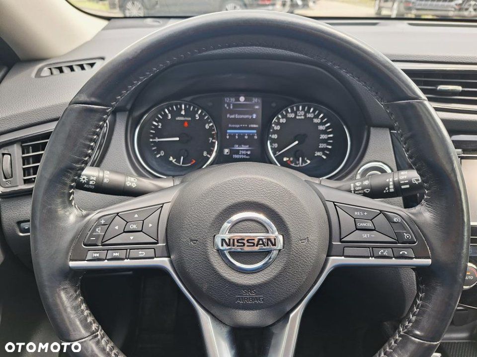 Nissan X-Trail - 18