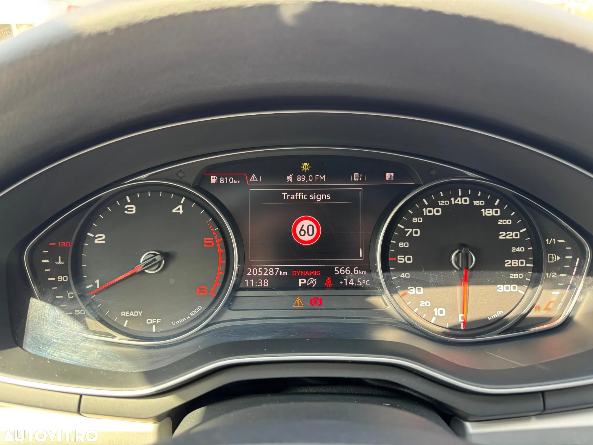 Audi A4 Avant 2.0 40 TDI quattro S tronic Advanced - 25
