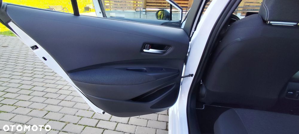 Toyota Corolla 1.8 Hybrid Comfort - 19