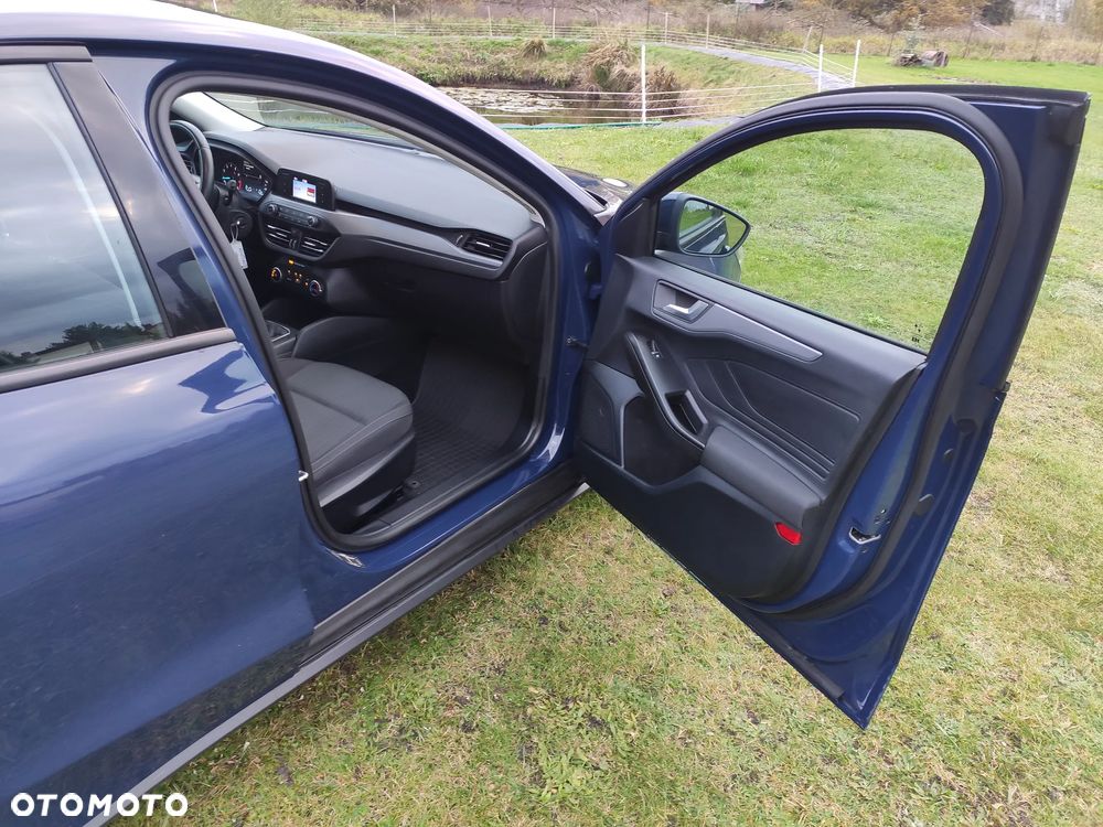Ford Focus 1.0 EcoBoost Trend Edition - 17