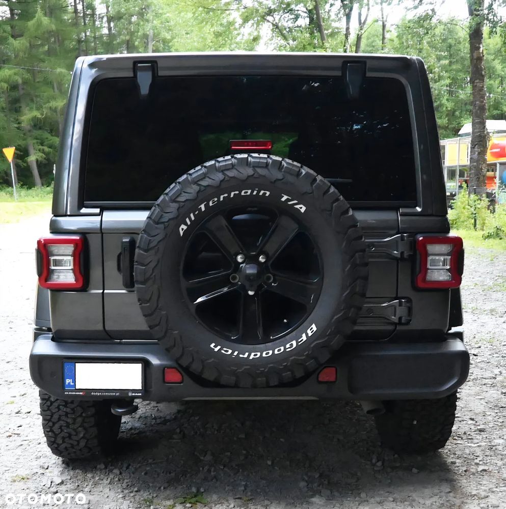 Jeep Wrangler - 7