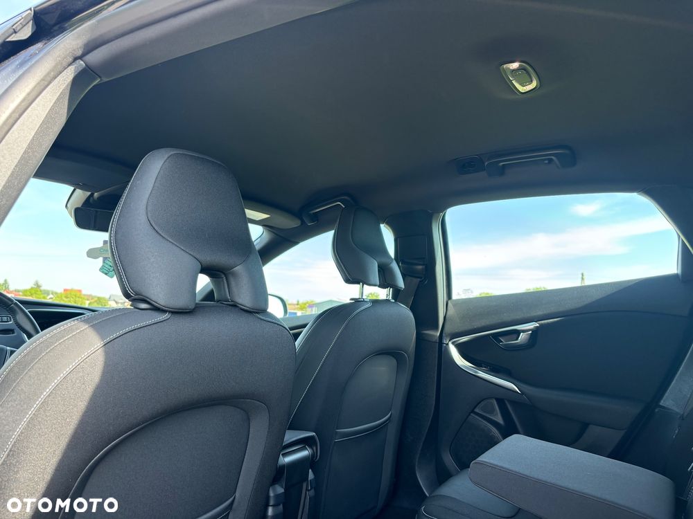 Volvo V40 T2 Drive-E Momentum - 14