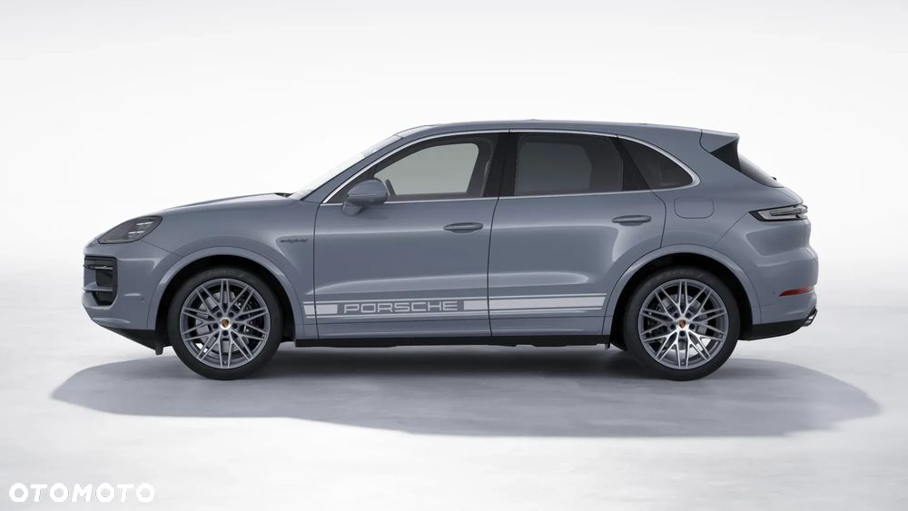 Porsche Cayenne Coupe GTS - 8