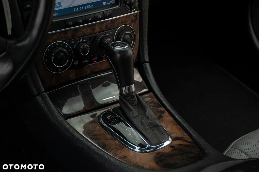 Mercedes-Benz CLK 350 7G-TRONIC Avantgarde - 27