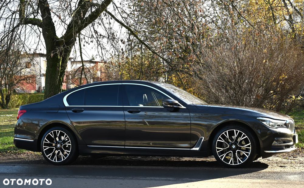 BMW Seria 7 730d xDrive - 13