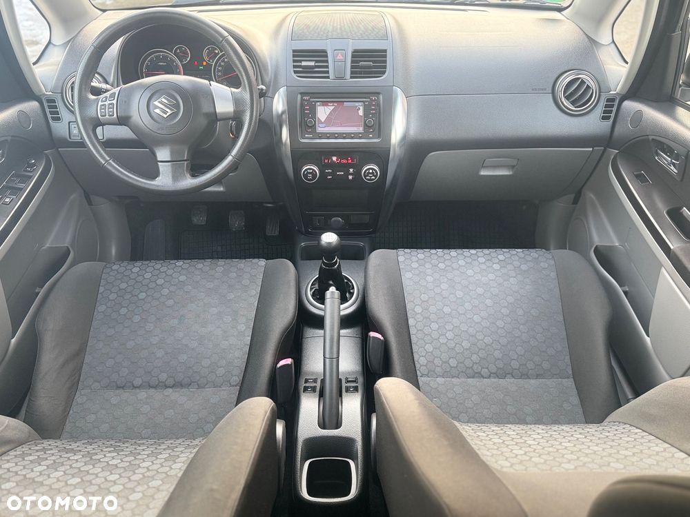 Suzuki SX4 Classic 1.6 VVT 4x4 Style - 4