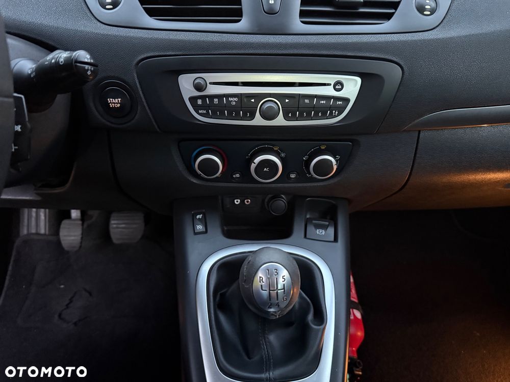 Renault Grand Scenic - 23