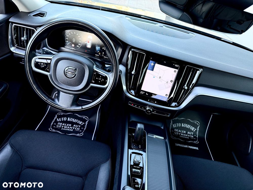 Volvo V60 Cross Country - 29