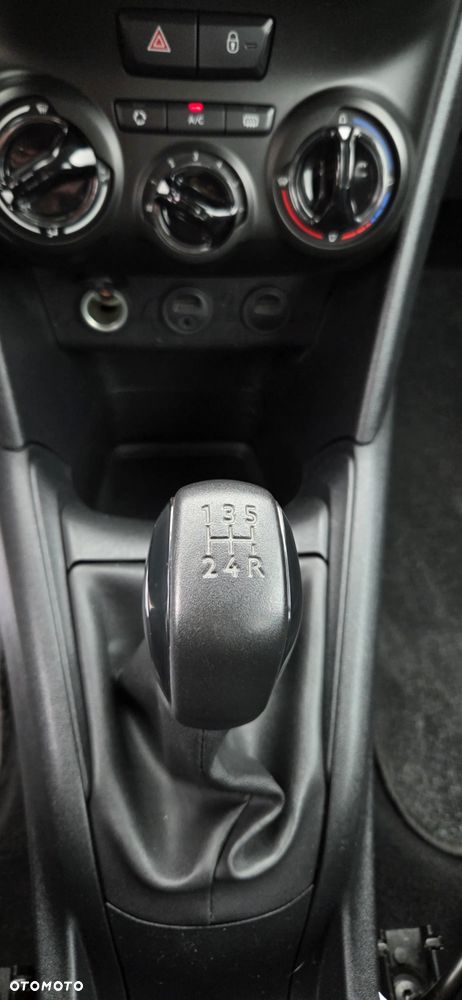 Peugeot 208 - 27