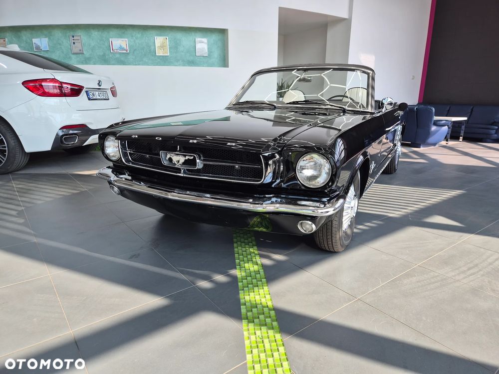 Ford Mustang - 3